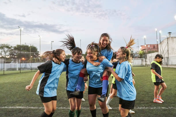 加盟瓦伦西 加盟瓦伦西